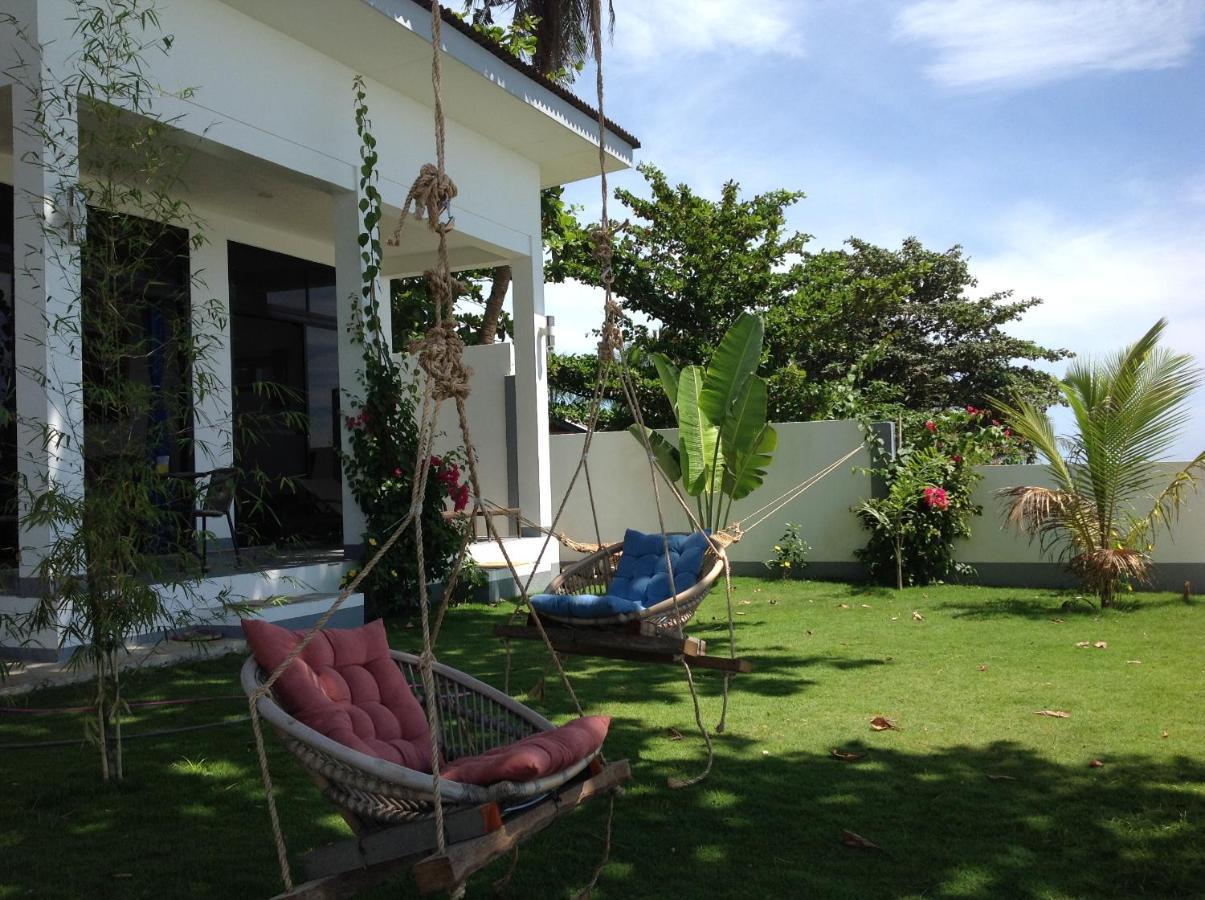 Bamboobeachvilla1 Ac New Oceanfront Pool Sunsetview Garden Kitchen Satellite Starlink Wi-Fi Dimiao Екстериор снимка